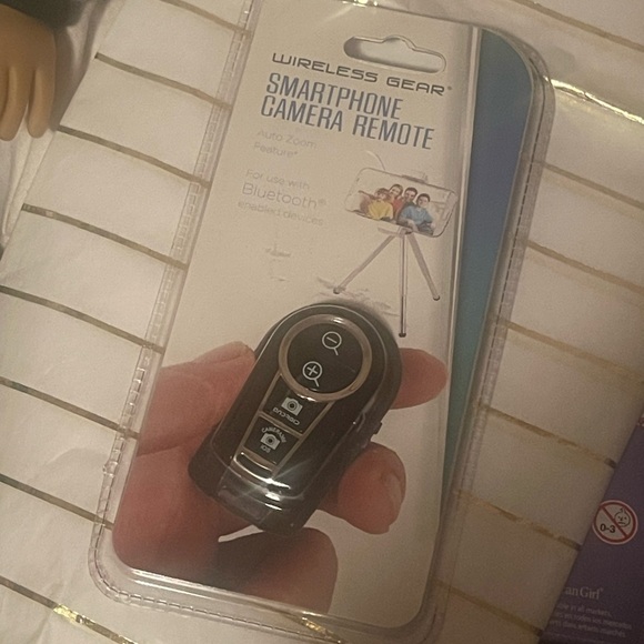 💥Wireless Smartphone Camera Remote - Picture 1 of 5